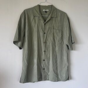 Vintage Tommy Bahama Silk button shirt